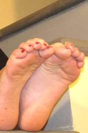 Red Polish Feet